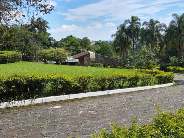 Casa para Venda em Embu das Artes - 4
