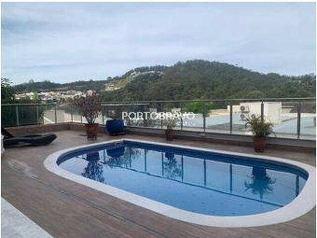 Casa para Venda em Santana de Parnaíba - 5