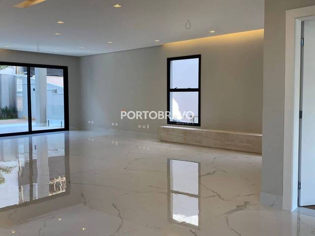 #CA243 - Casa para Locação em Santana de Parnaíba - SP