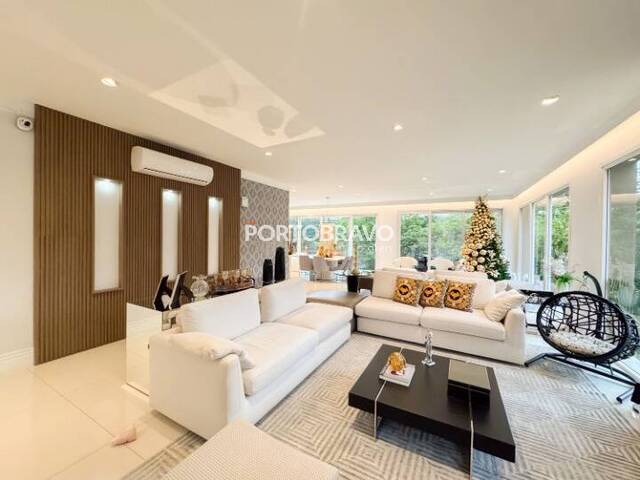 Casa para Venda em Santana de Parnaíba - 4