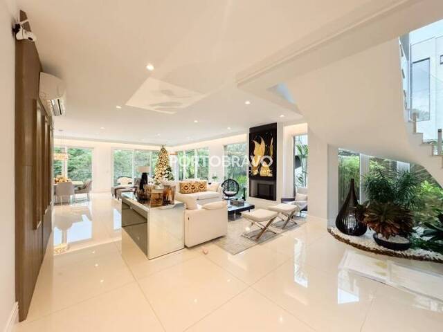 Casa para Venda em Santana de Parnaíba - 5