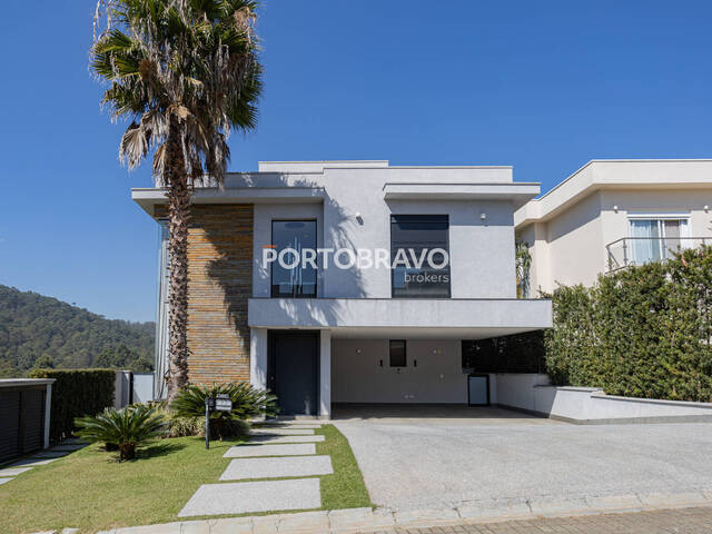 #CA451 - Casa para Venda em Santana de Parnaíba - SP