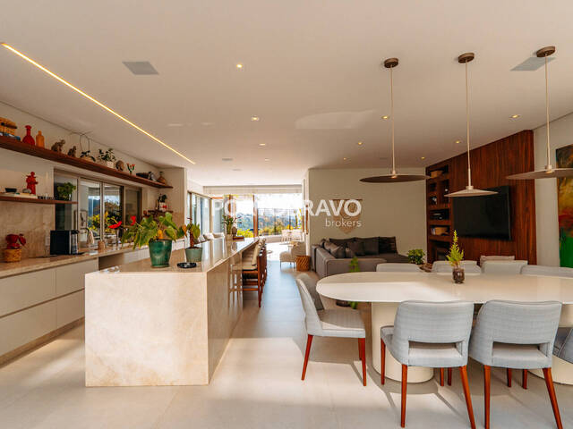 Casa para Venda em Santana de Parnaíba - 4