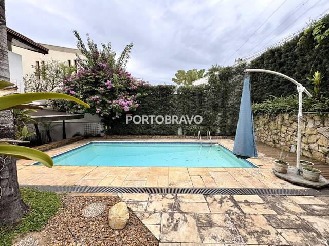 Casa para Venda em Santana de Parnaíba - 5