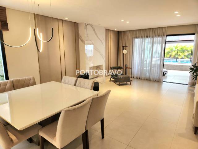 Casa para Venda em Santana de Parnaíba - 4