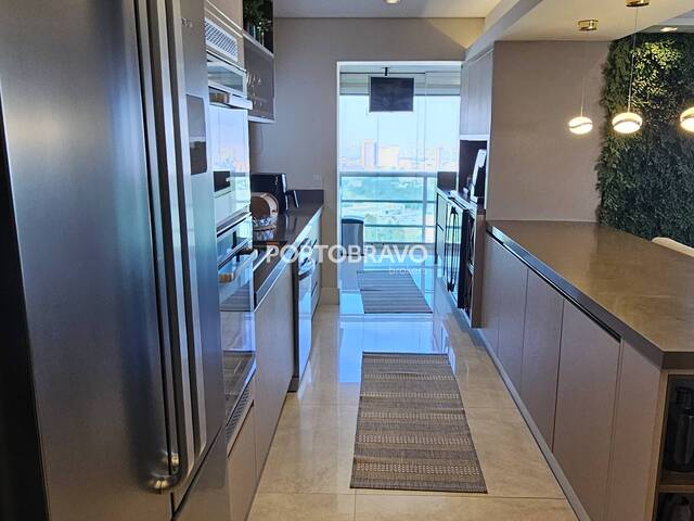 Apartamento para Venda em Santana de Parnaíba - 4