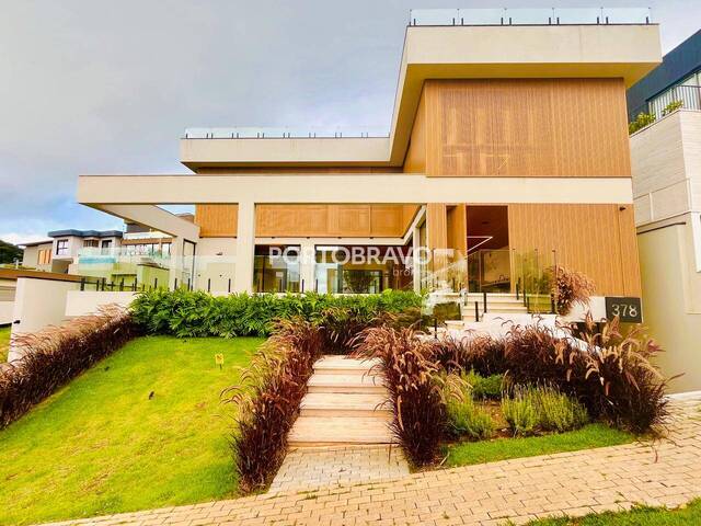 #1817 - Casa para Venda em Santana de Parnaíba - SP