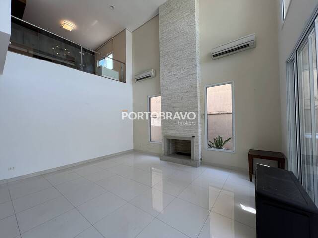 Casa para Venda em Santana de Parnaíba - 5