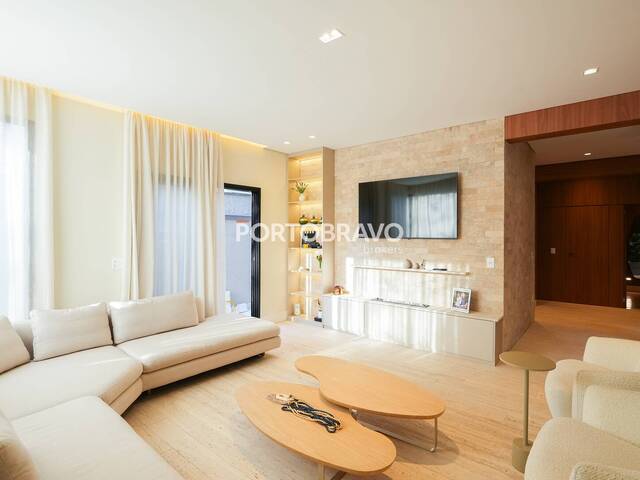Casa para Venda em Santana de Parnaíba - 5