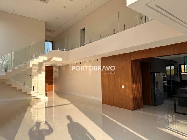 #CA537 - Casa para Venda em Santana de Parnaíba - SP