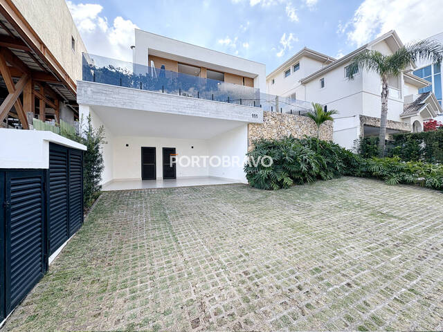 #1854 - Casa para Venda em Santana de Parnaíba - SP