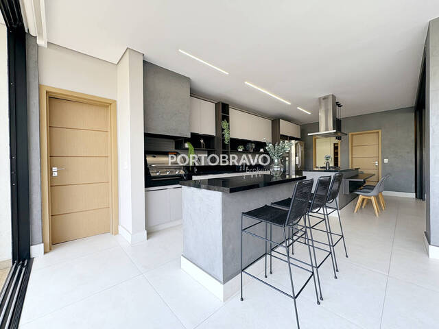 Casa para Venda em Santana de Parnaíba - 5