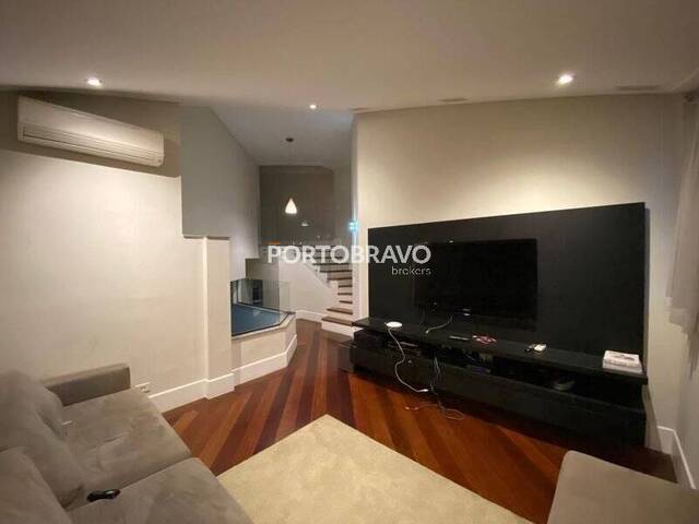 Casa para Venda em Santana de Parnaíba - 5