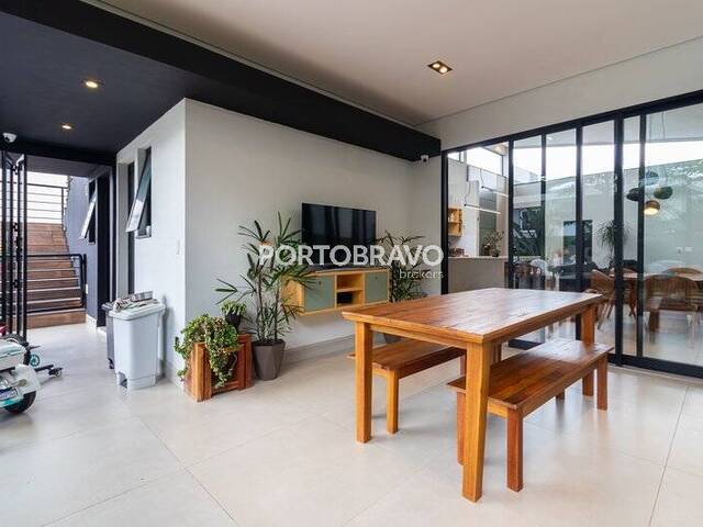 Casa para Venda em Santana de Parnaíba - 3