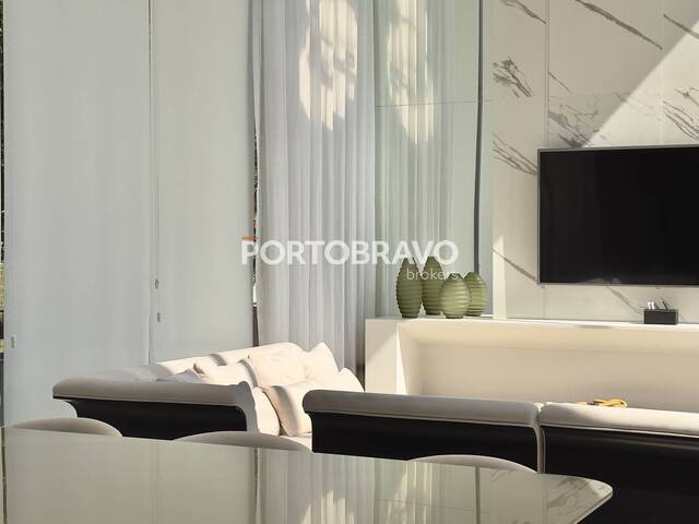 Casa para Venda em Santana de Parnaíba - 5
