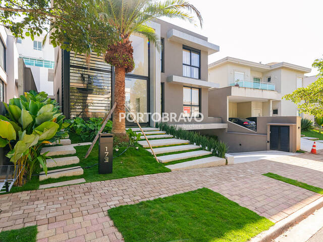 Casa para Venda em Santana de Parnaíba - 3