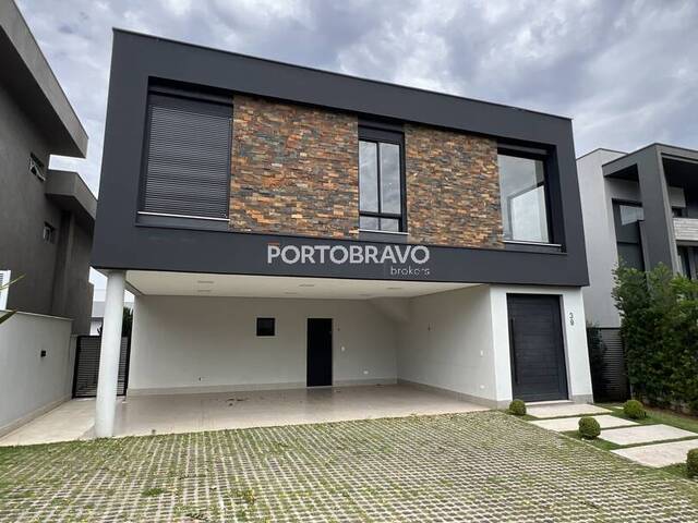 #1892 - Casa para Venda em Santana de Parnaíba - SP